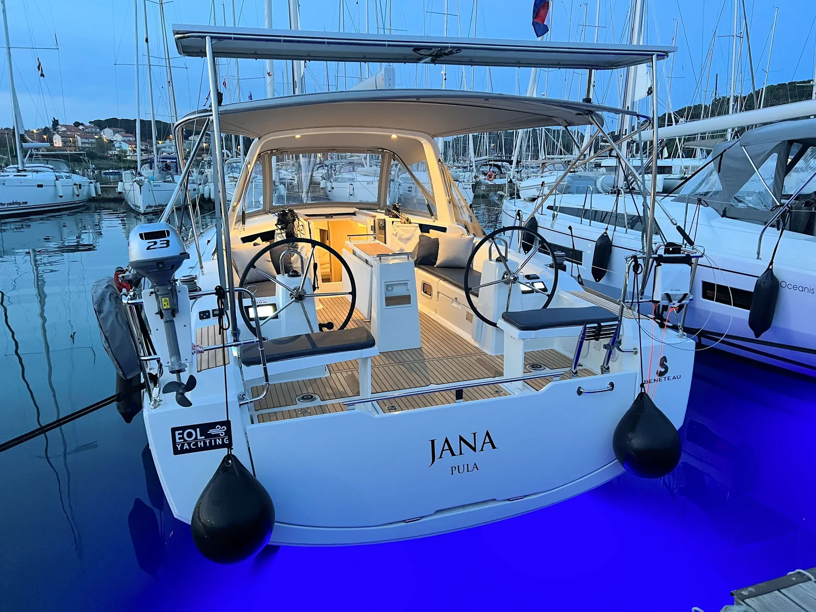 Yacht BENETEAU Oceanis 38.1 - Jana - Foto 1