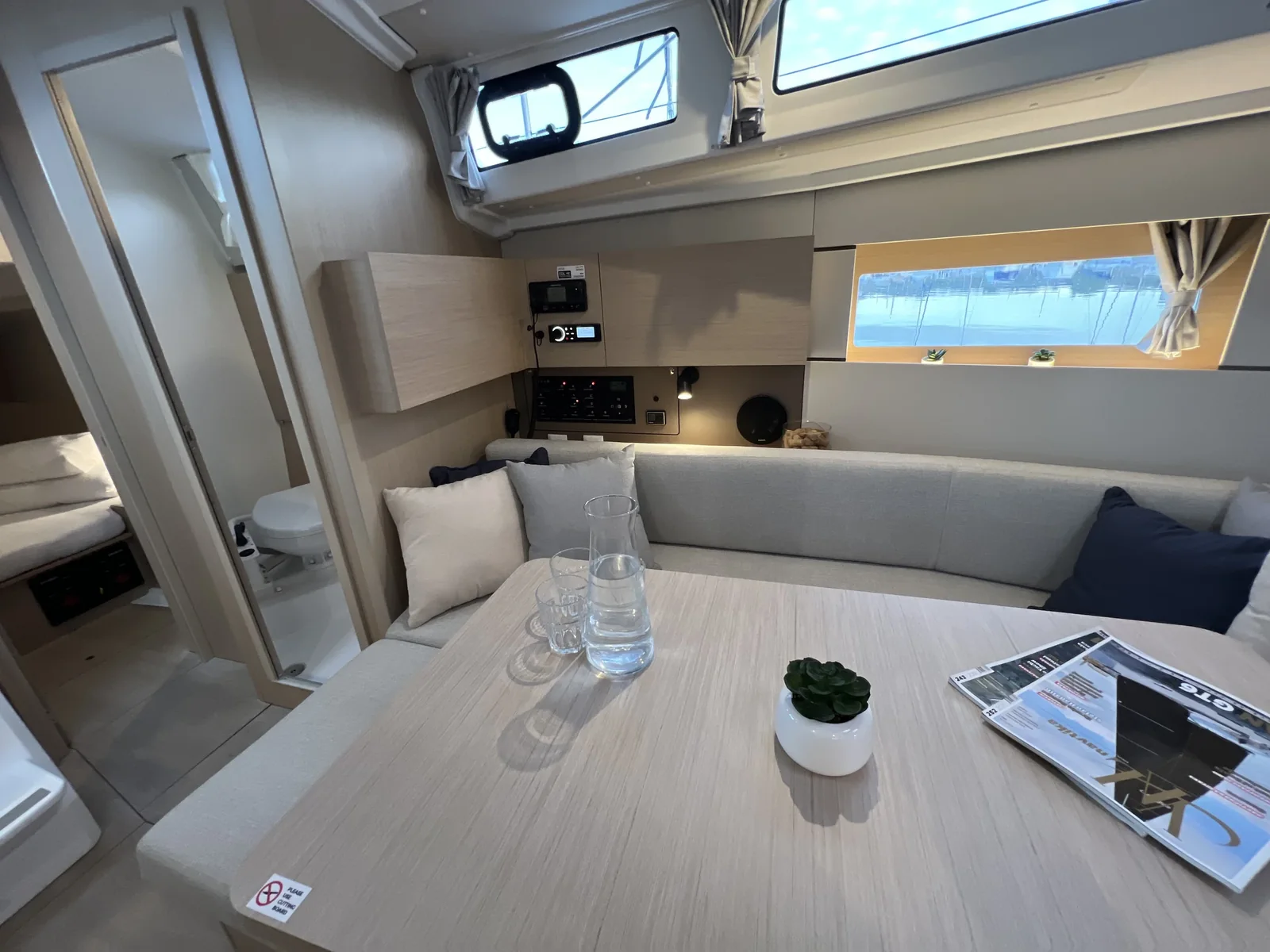 Yacht BENETEAU Oceanis 38.1 - Jana - Foto 1