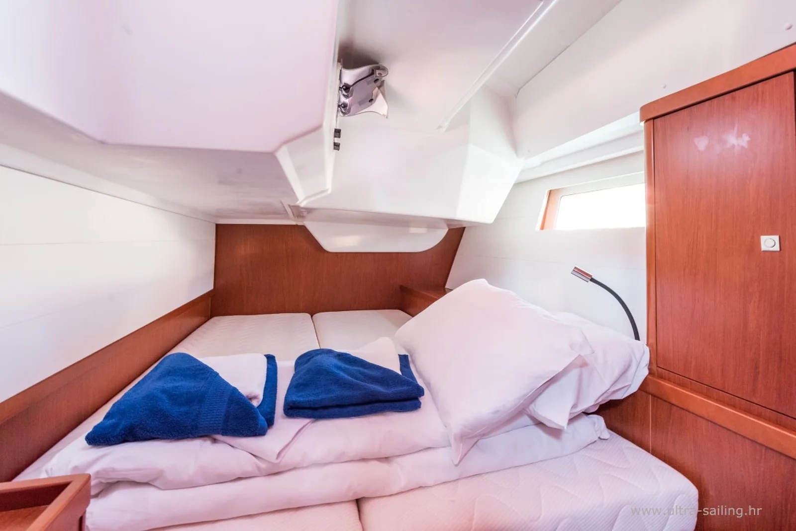 Yacht BENETEAU Oceanis 48 - Flou - Foto 1