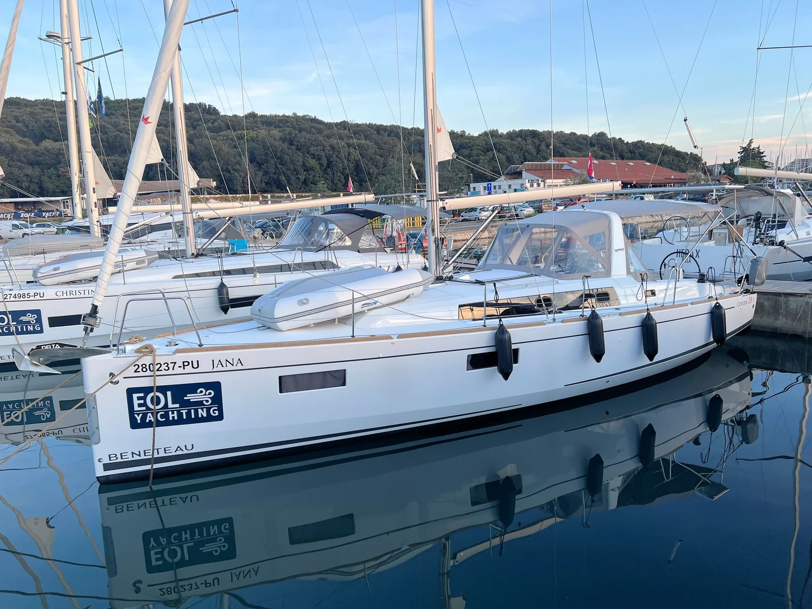 Yacht BENETEAU Oceanis 38.1 - Jana - Foto 1