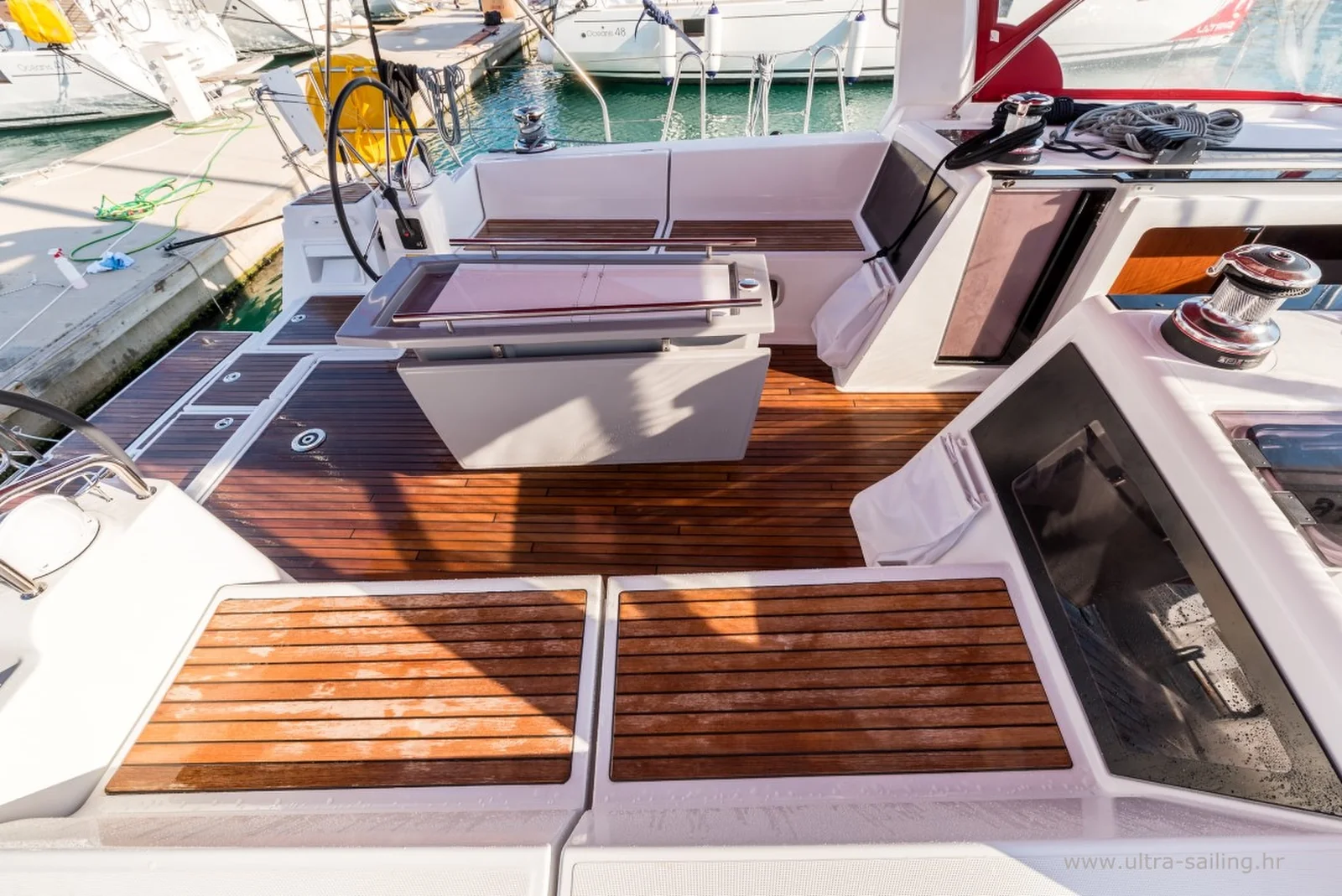 Yacht BENETEAU Oceanis 48 - Flou - Foto 1