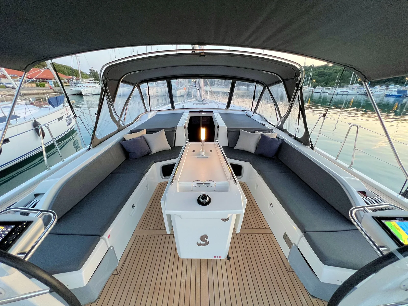 Yacht BENETEAU Oceanis 51.1 - Panda II - Foto 1