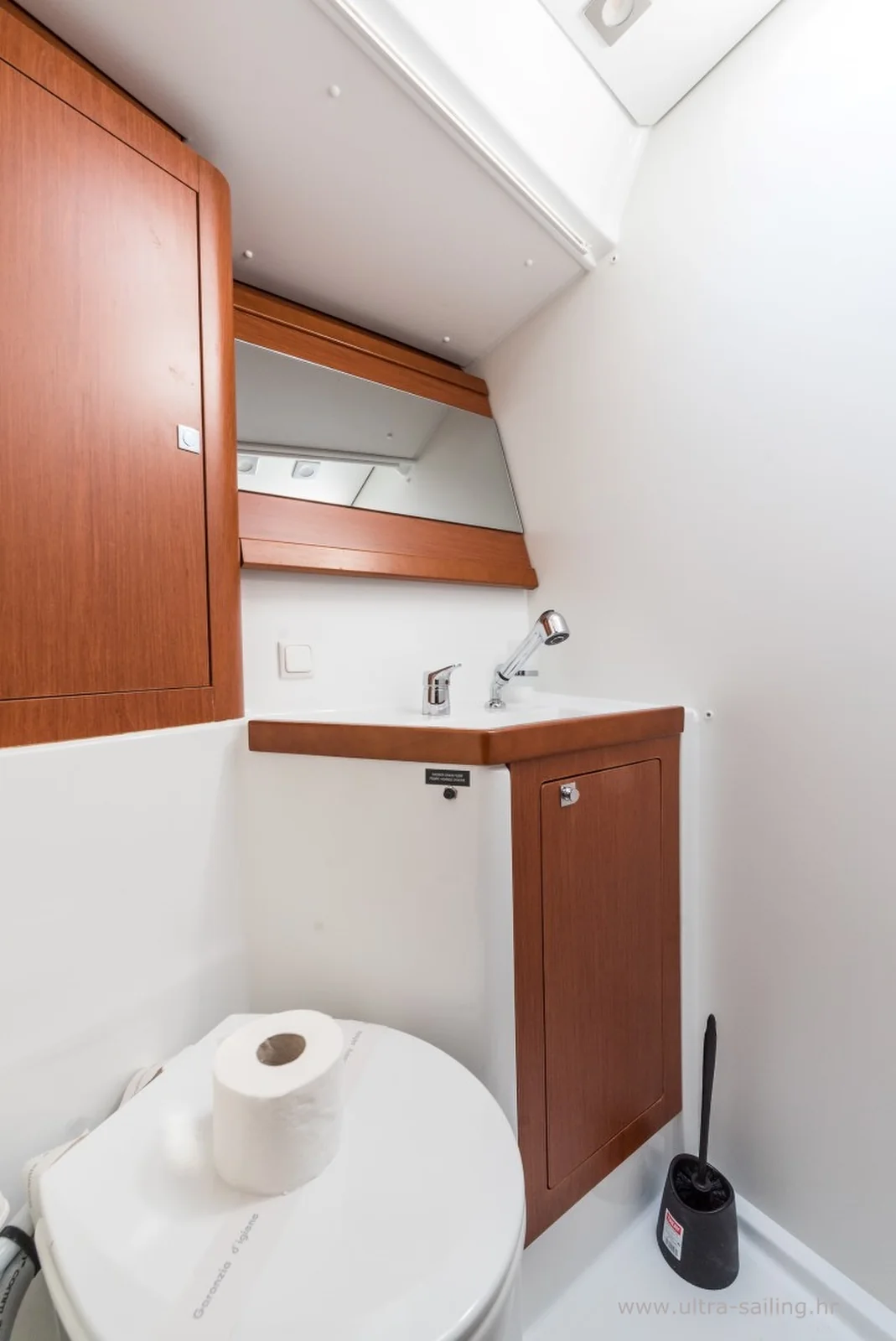 Yacht BENETEAU Oceanis 48 - Flou - Foto 1