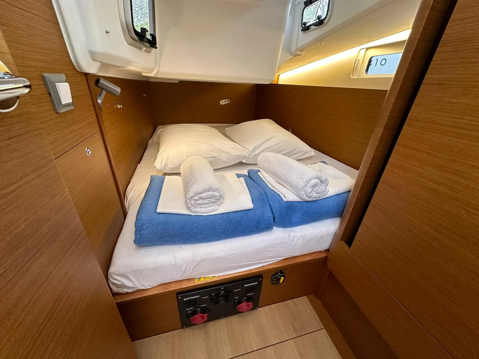 Yacht JEANNEAU Sun Odyssey 410 - Bodo - Foto 1