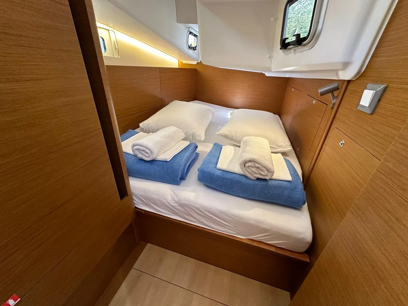 Yacht JEANNEAU Sun Odyssey 410 - Bodo - Foto 1