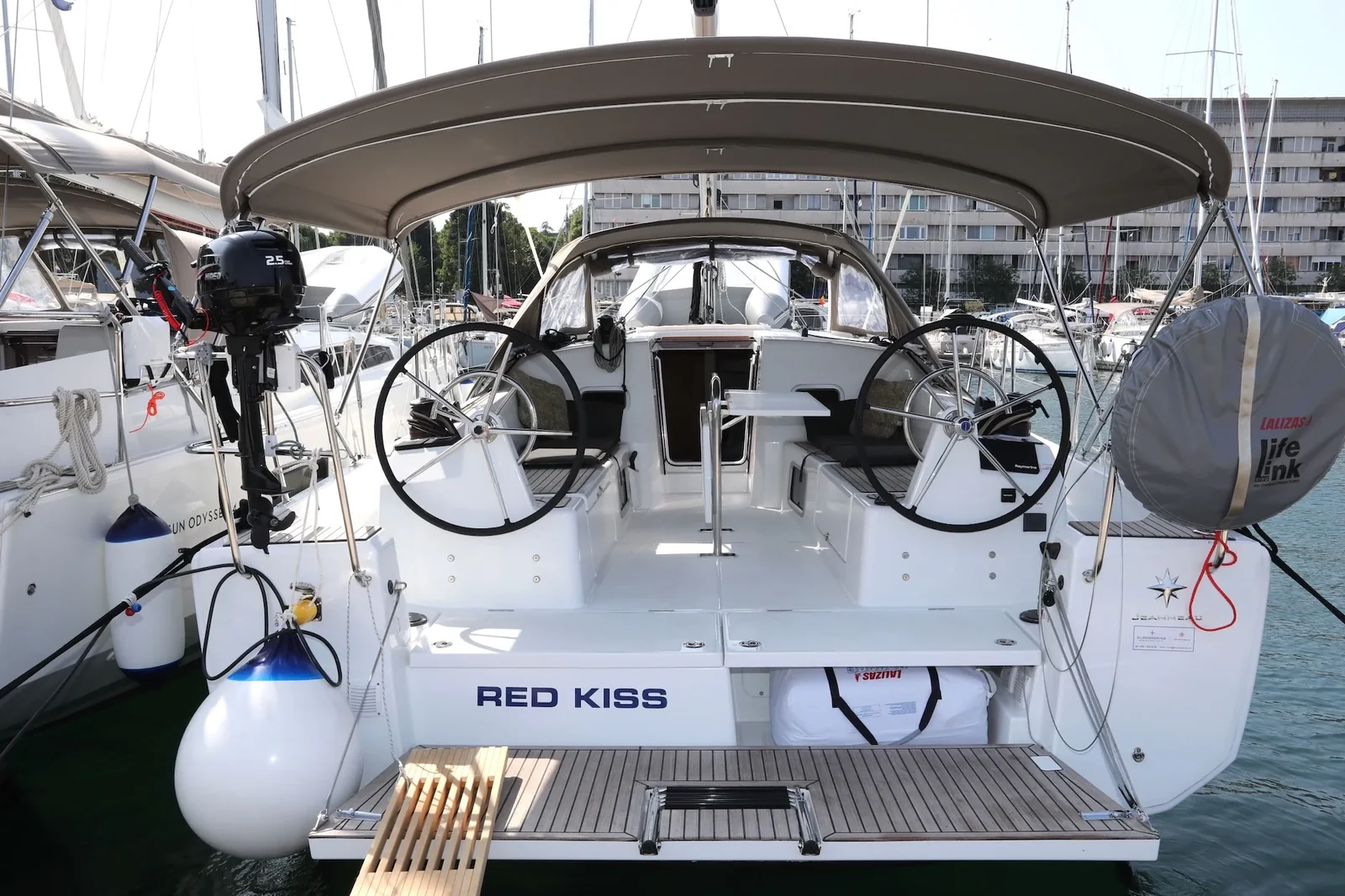 Yacht JEANNEAU Sun Odyssey 380 - Red Kiss - Foto 1