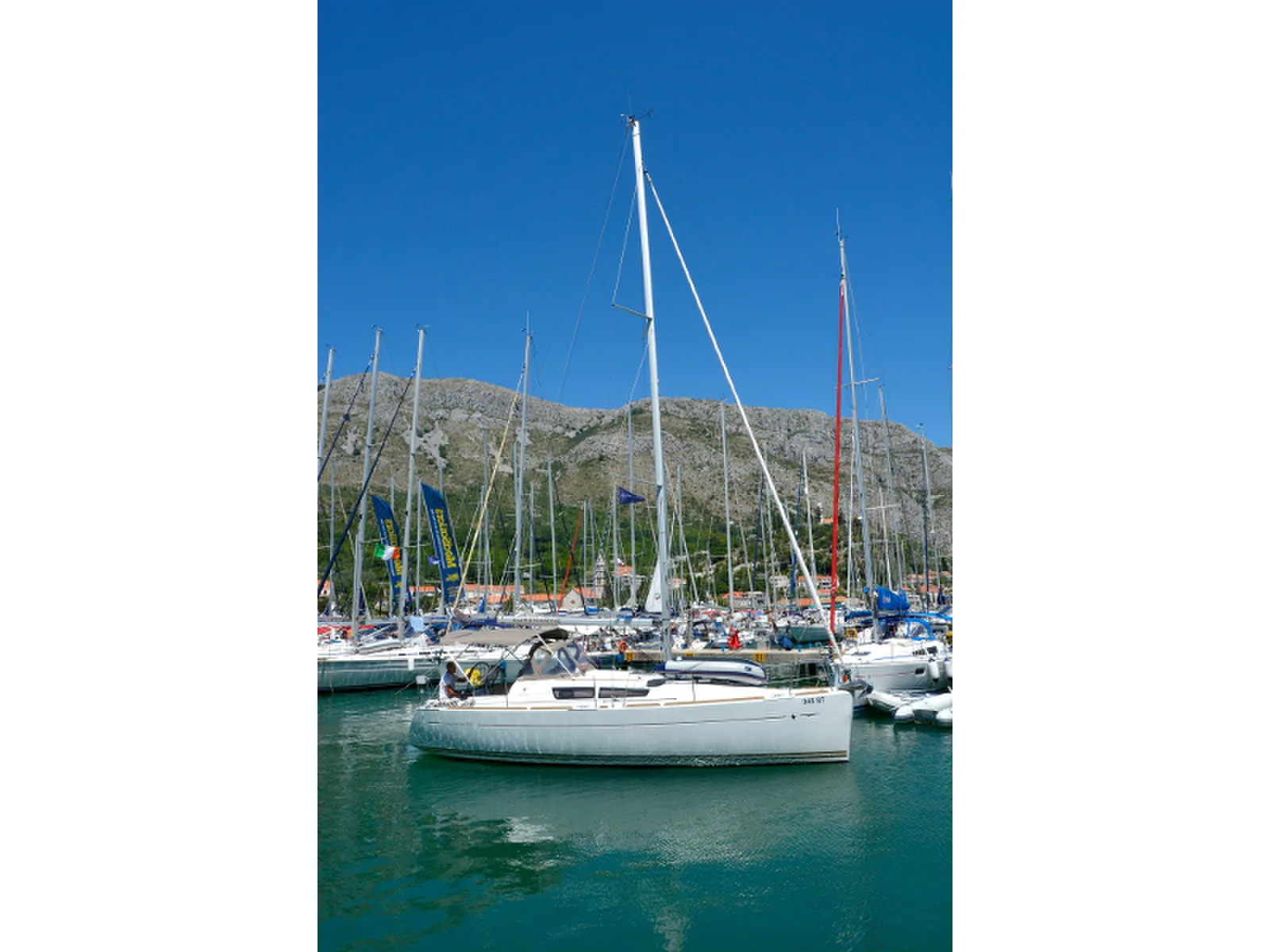 Yacht JEANNEAU Sun Odyssey 33i - Hasta Siempre - Foto 1