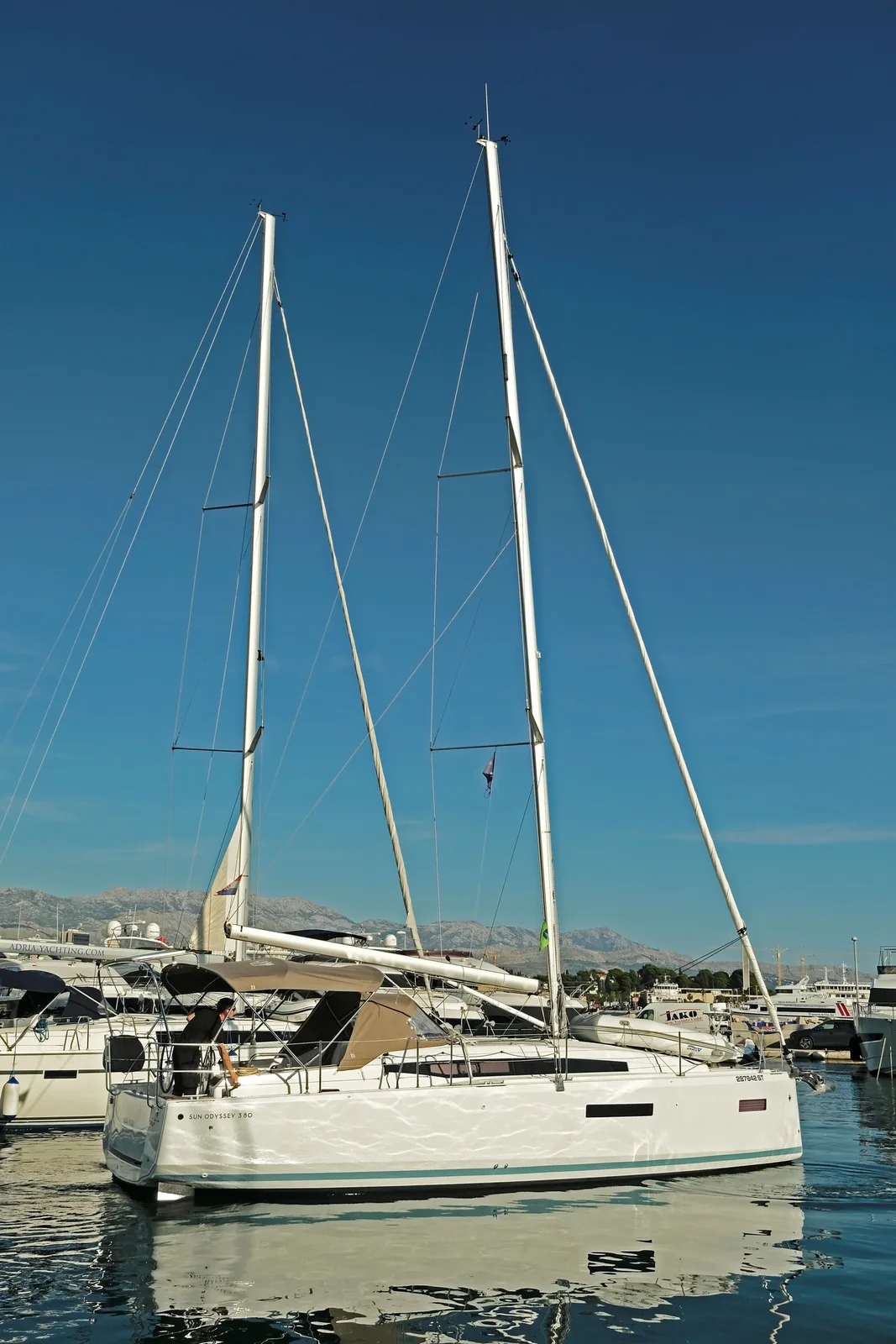 Yacht JEANNEAU Sun Odyssey 380 - Sea Kiss - Foto 1