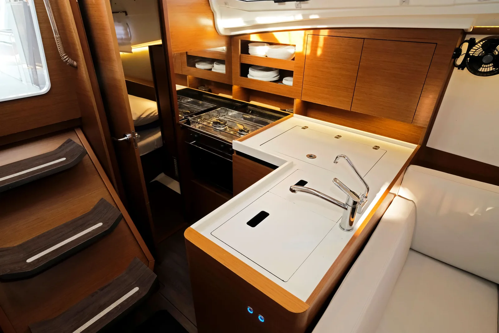 Yacht JEANNEAU Sun Odyssey 380 - Sea Kiss - Foto 1
