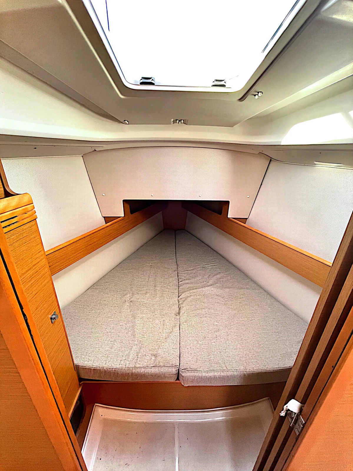 Yacht JEANNEAU Sun Odyssey 33i - Nena - Foto 1