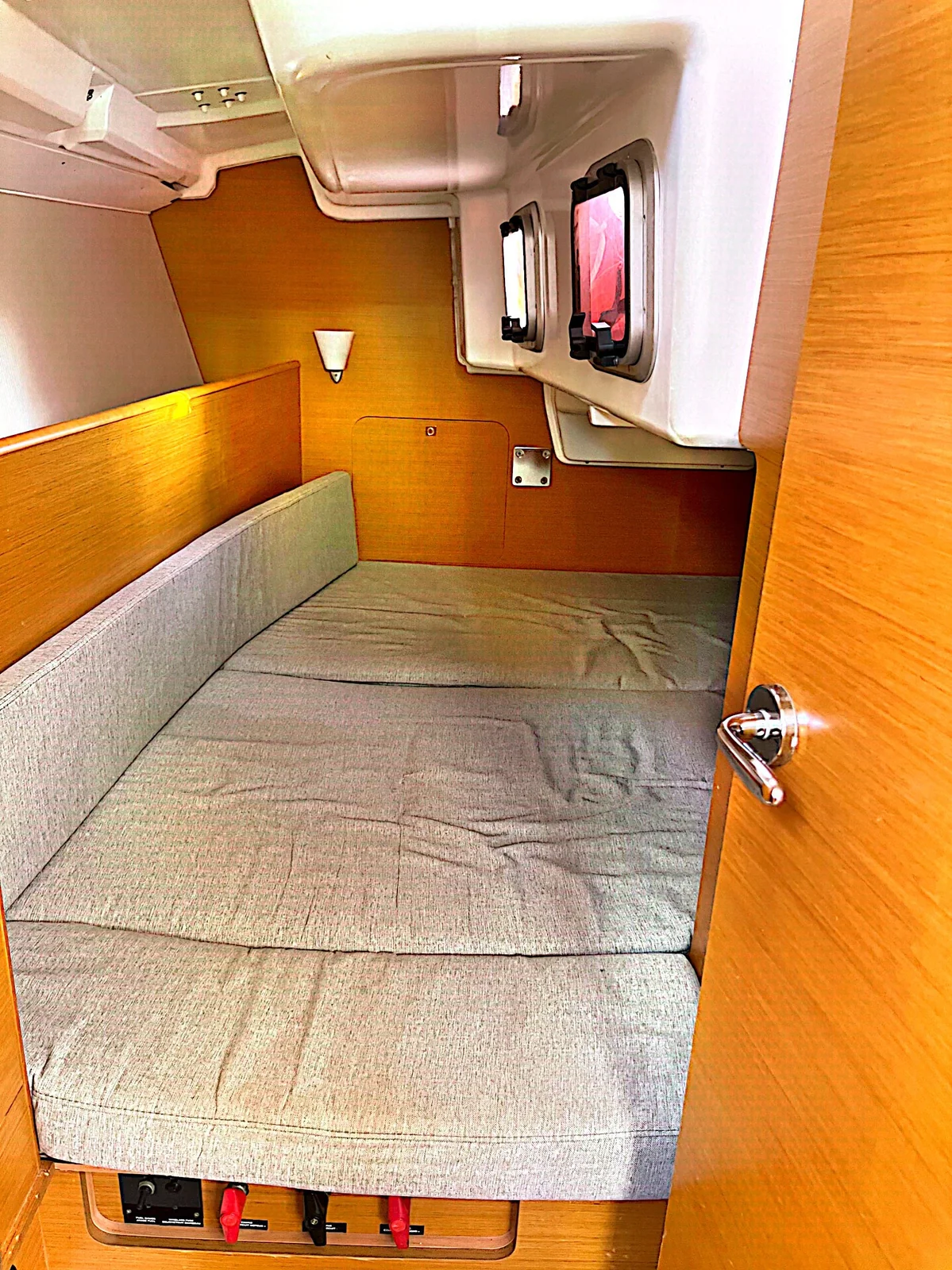 Yacht JEANNEAU Sun Odyssey 33i - Nena - Foto 1