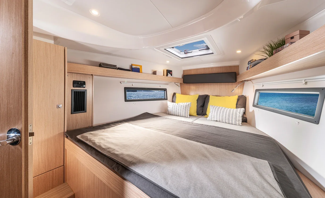Yacht BAVARIA C38 - Alegria - Foto 1