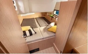 Yacht BAVARIA C42