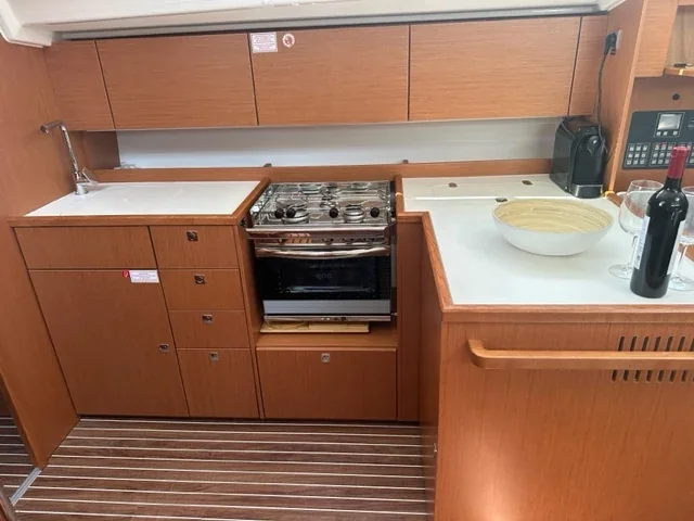 Yacht BAVARIA C42 - Foto 1