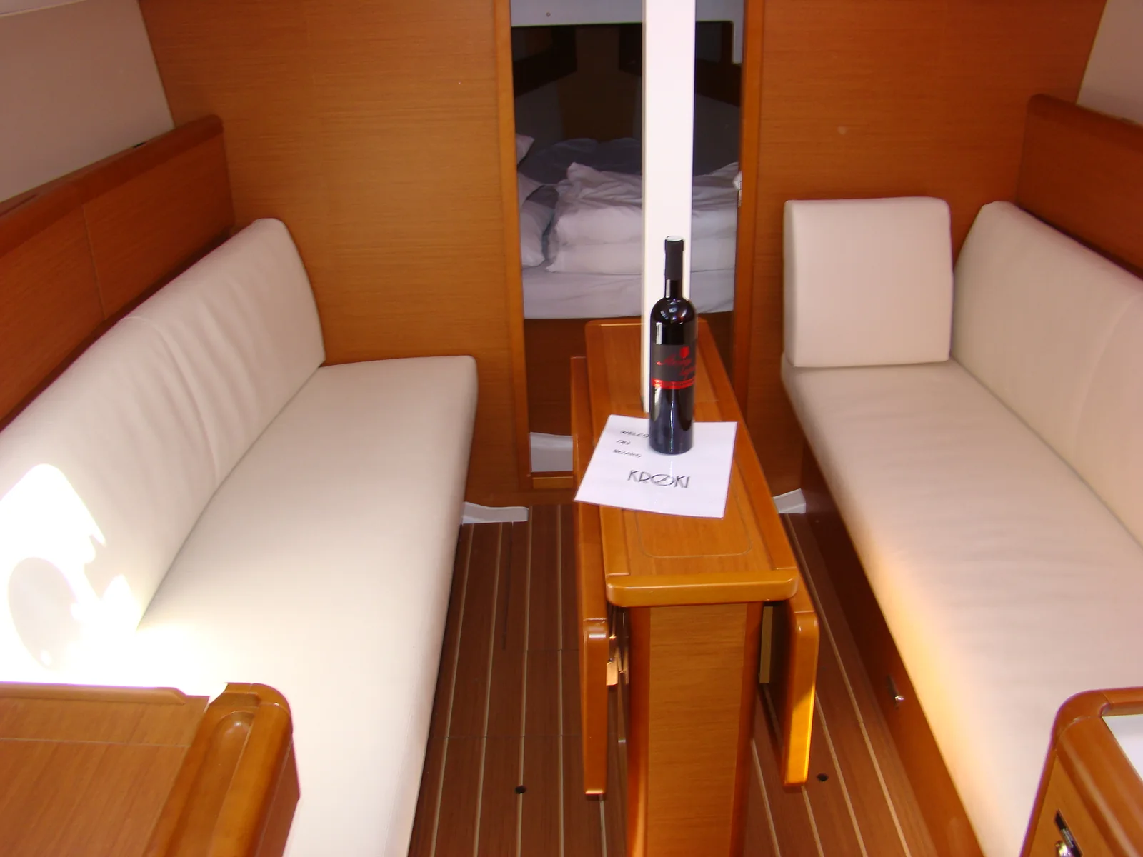 Yacht JEANNEAU Sun Odyssey 33i - Nena - Foto 1