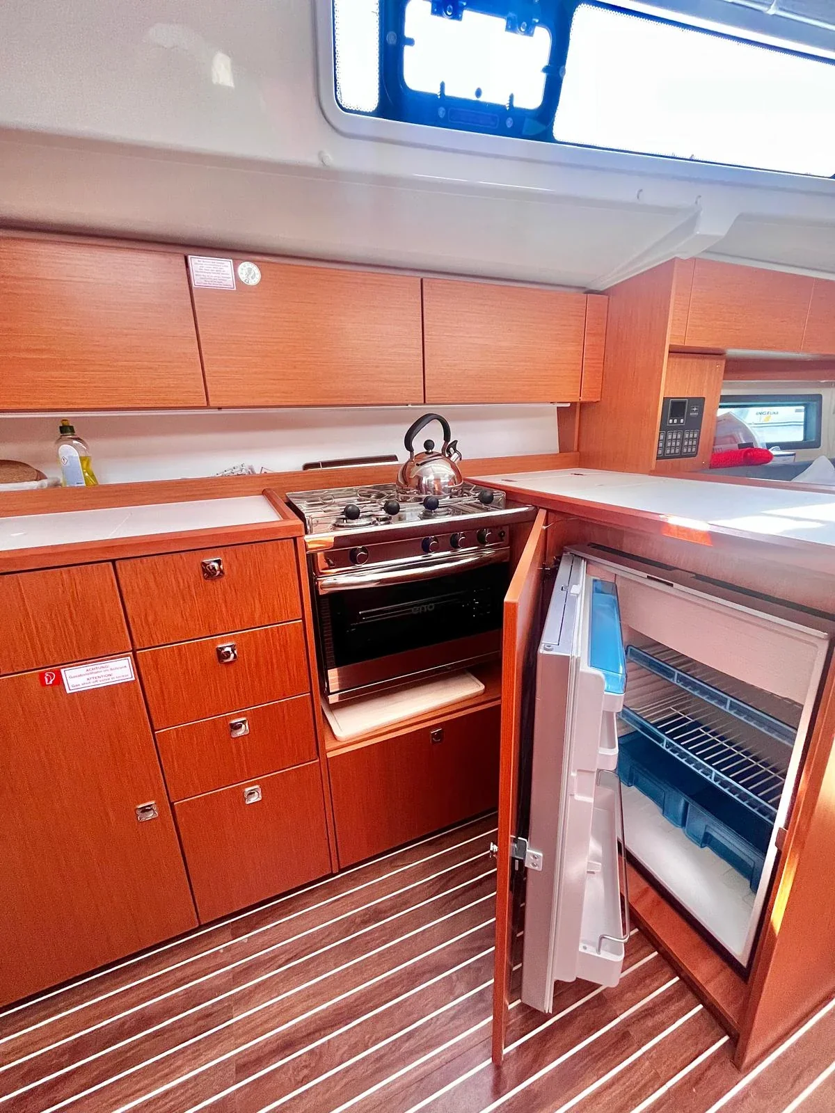 Yacht BAVARIA C38 - Arya - Foto 1
