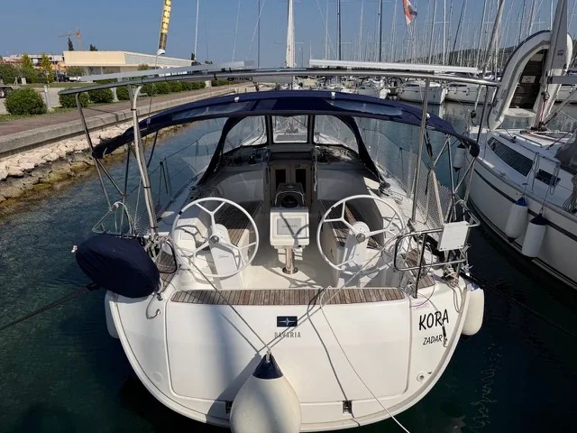 Yacht BAVARIA Cruiser 34 - Kora - Foto 1