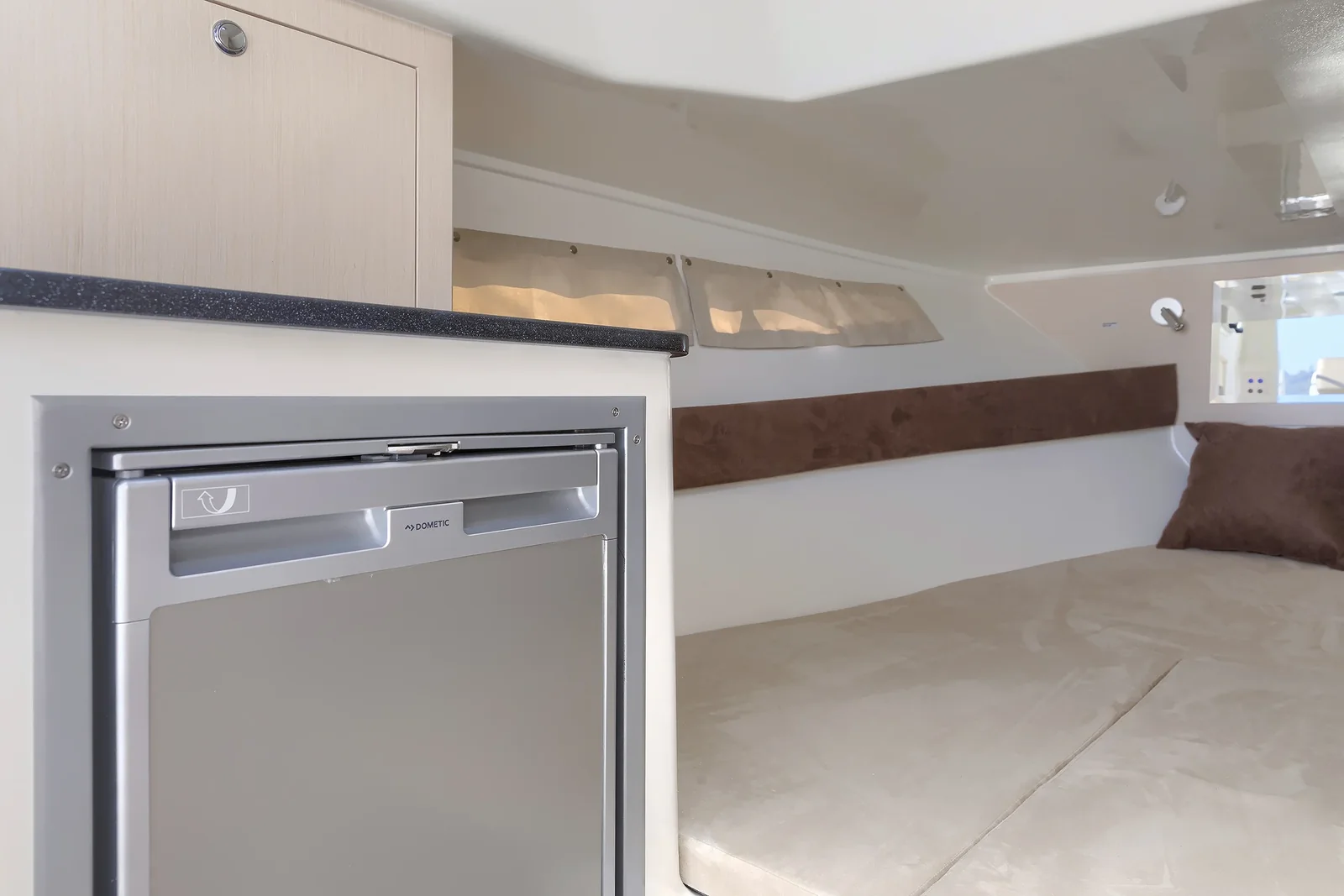 Yacht DIVERSE WERFTEN Pacific Craft 750 Sun Cruiser - Foto 1