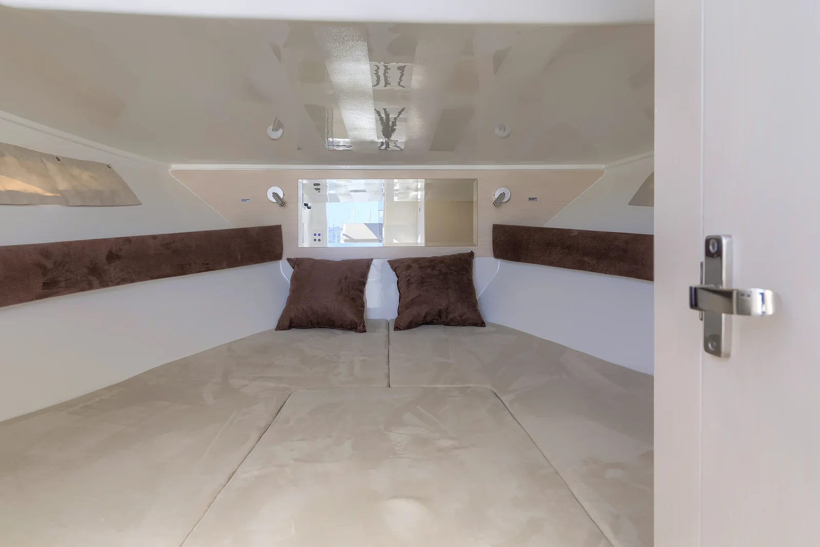 Yacht DIVERSE WERFTEN Pacific Craft 750 Sun Cruiser - Foto 1