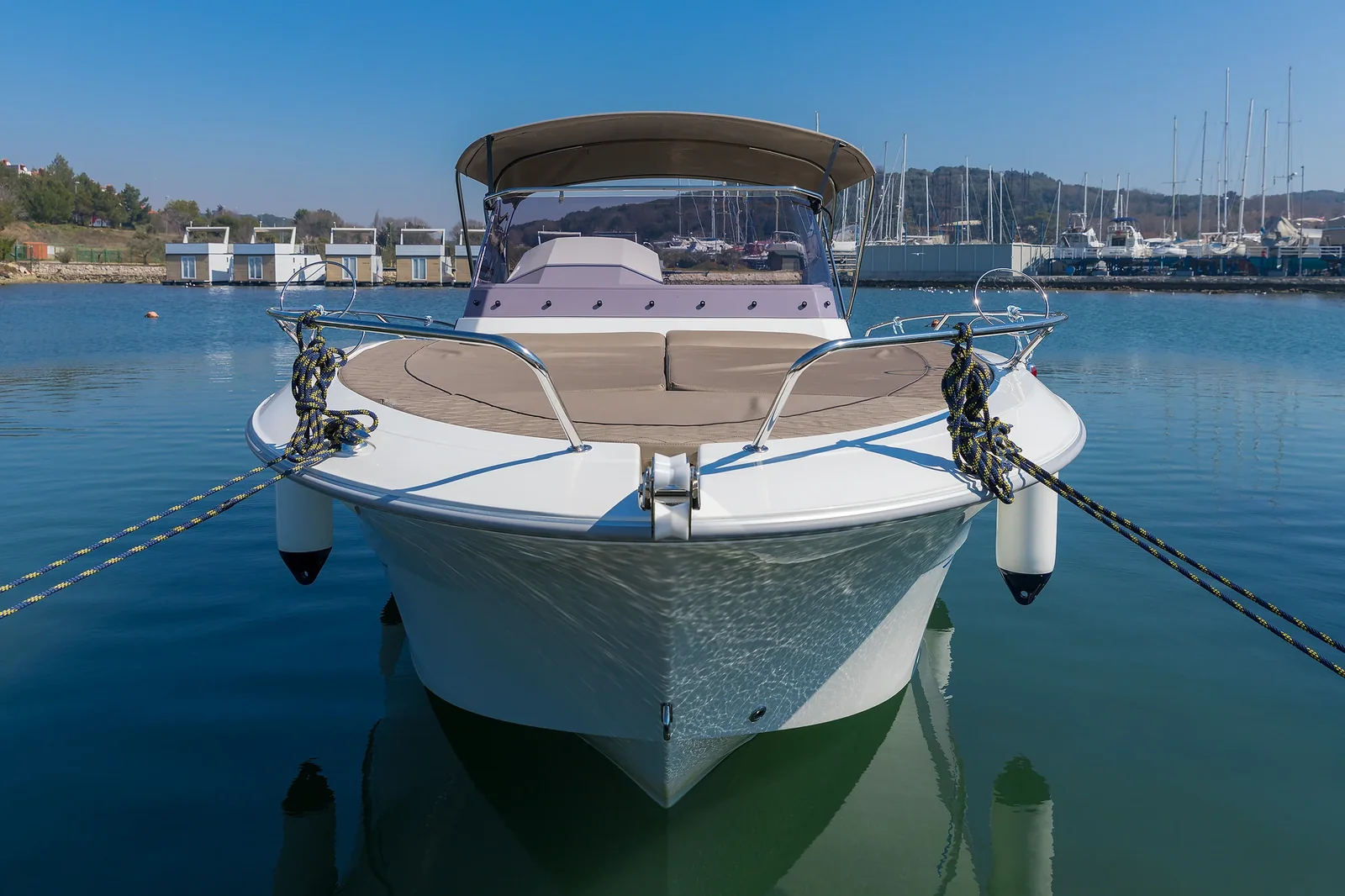 Yacht DIVERSE WERFTEN Pacific Craft 750 Sun Cruiser - Foto 1