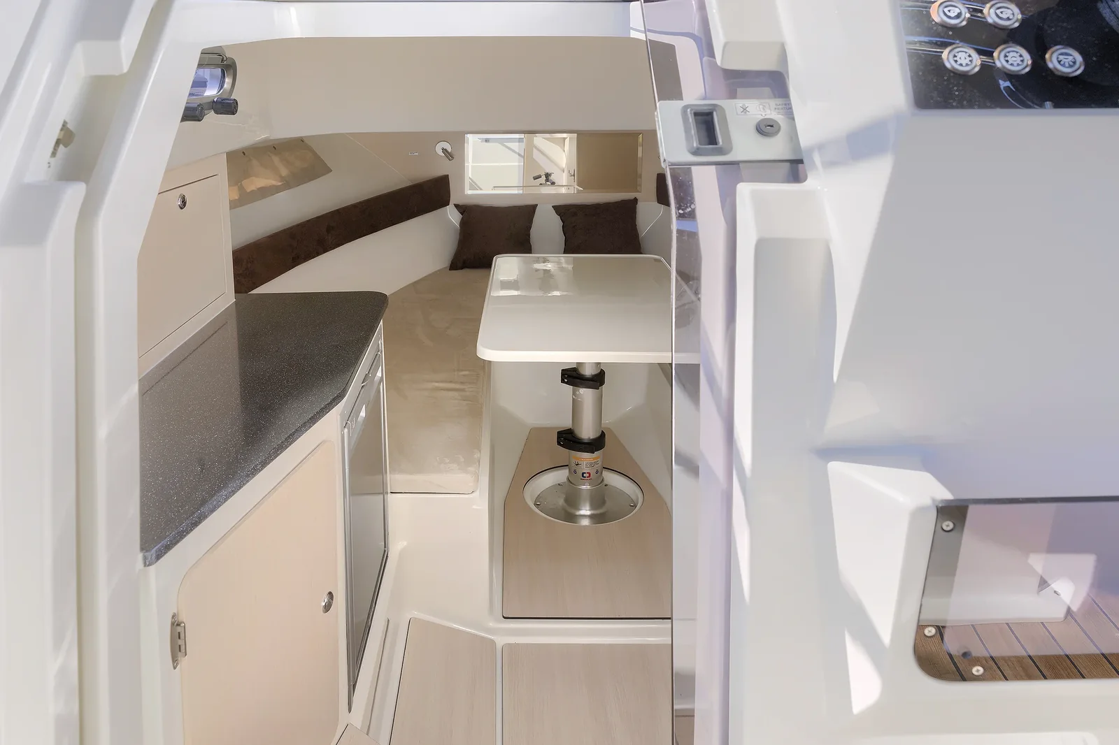 Yacht DIVERSE WERFTEN Pacific Craft 750 Sun Cruiser - Foto 1