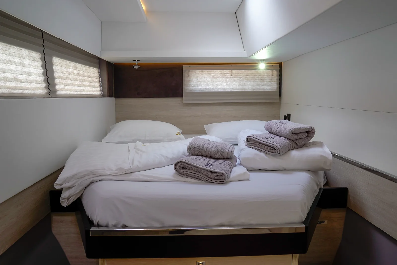 Yacht ROBERTSON AND CAINE Leopard 45 - Manaphy - Foto 1