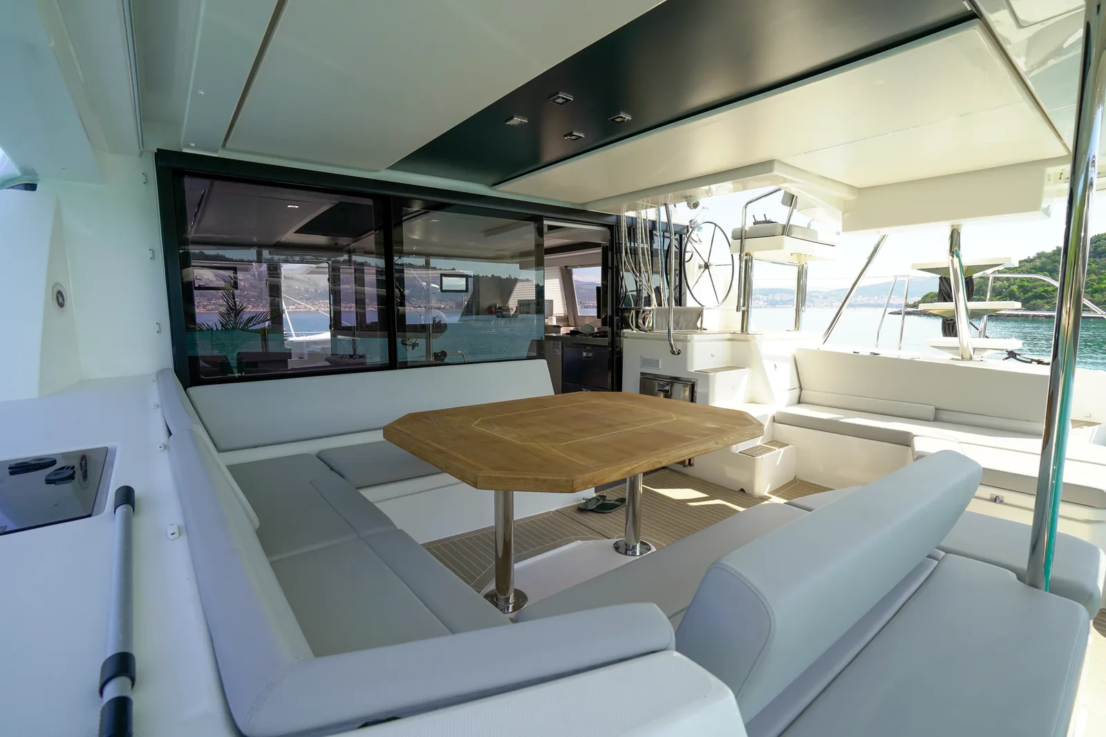 Yacht ROBERTSON AND CAINE Leopard 45 - Manaphy - Foto 1