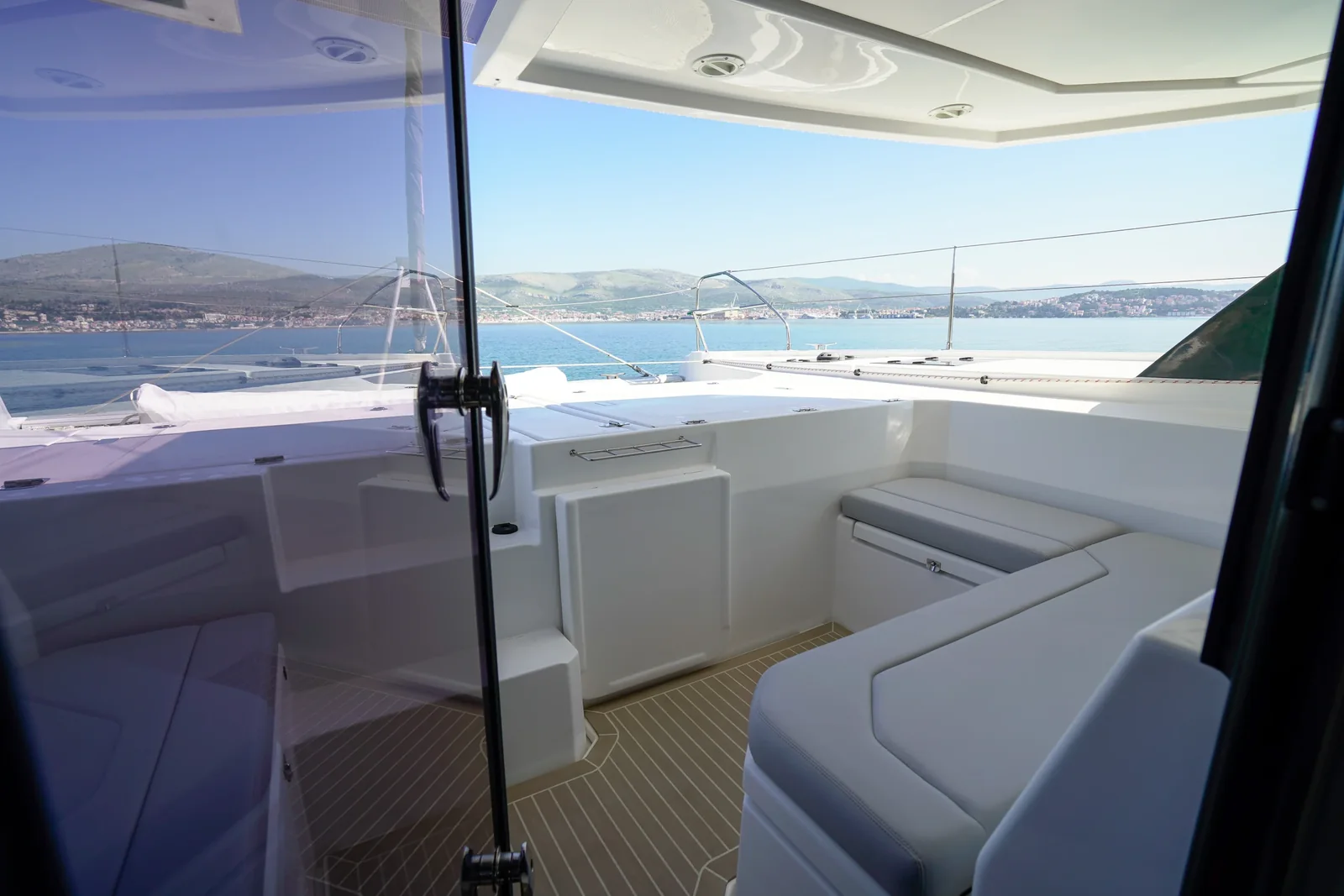 Yacht ROBERTSON AND CAINE Leopard 45 - Manaphy - Foto 1