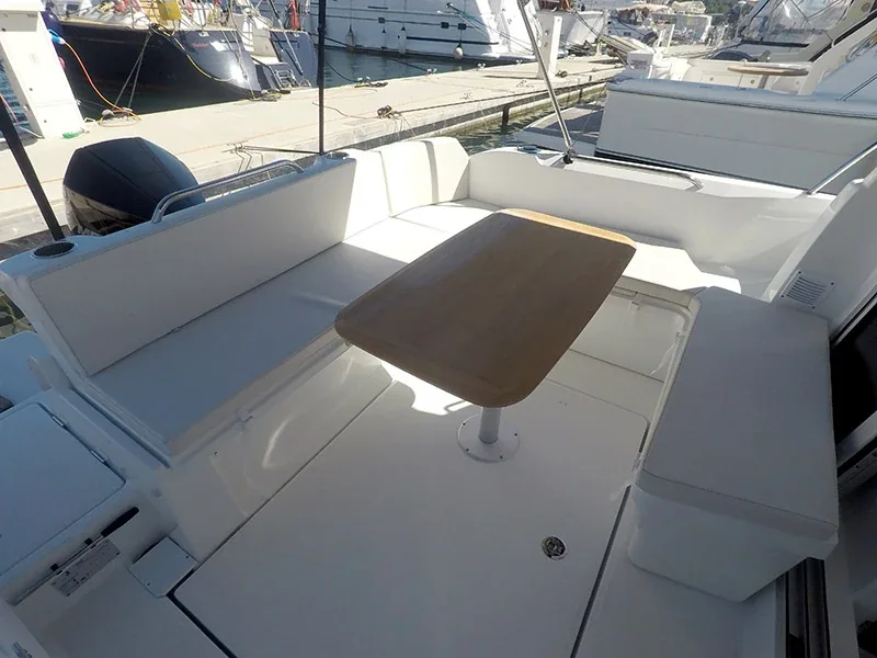Yacht BENETEAU Antares 8 OB - Lovre - Foto 1