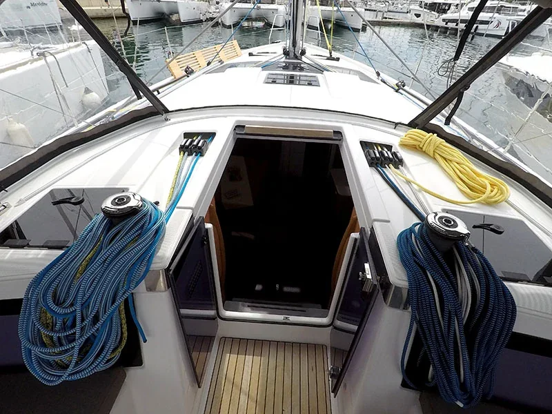 Yacht DUFOUR 41 - Moma - Foto 1