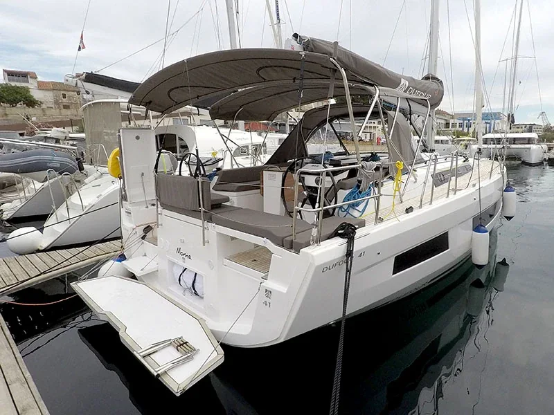 Yacht DUFOUR 41 - Moma - Foto 1