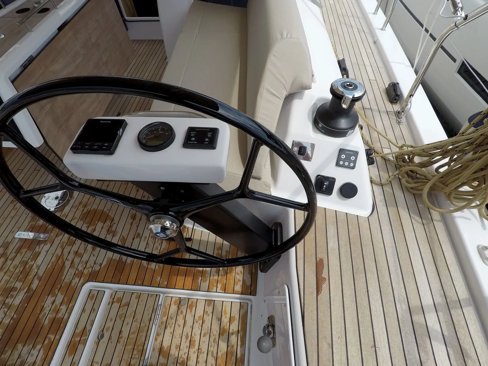 Yacht DUFOUR 430 Grand Large - Freya - Foto 1