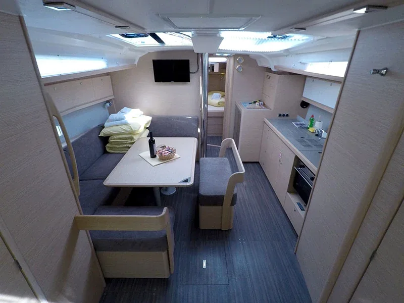 Yacht DUFOUR 430 Grand Large - Freya - Foto 1