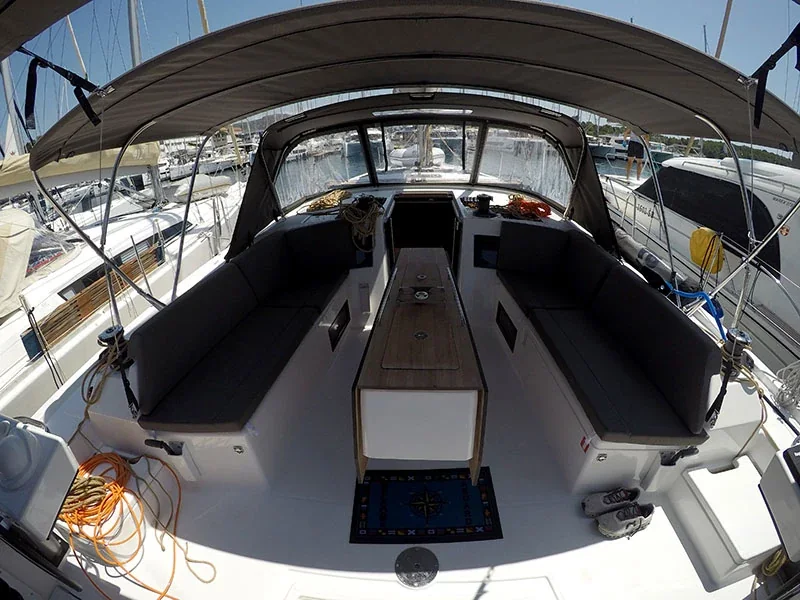 Yacht DUFOUR 470 - Ljubov - Foto 1