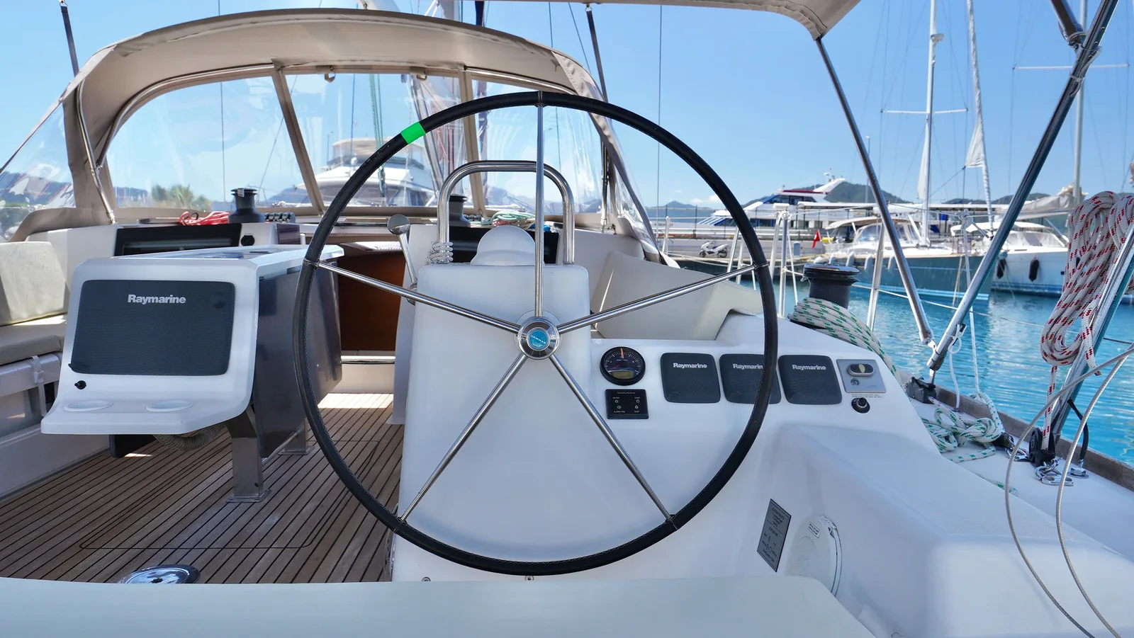 Yacht DUFOUR 460 Grand Large - Avalon - Foto 1