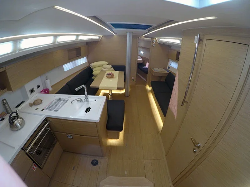 Yacht GRAND SOLEIL 44 Performance - Aloha - Foto 1