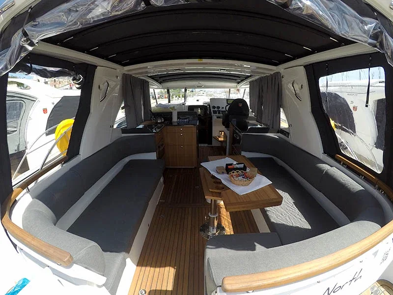 Yacht MAREX Marex 360 Cabriolet Cruiser - True North - Foto 1