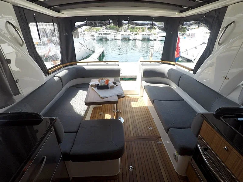 Yacht MAREX Marex 360 Cabriolet Cruiser - True North - Foto 1