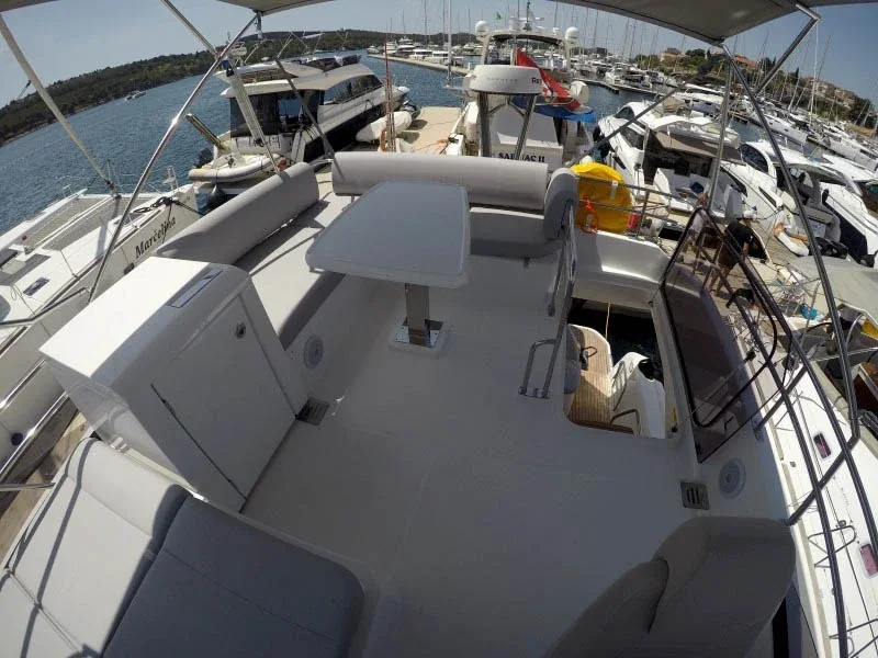 Yacht JEANNEAU Prestige 420 fly - Brigadoon - Foto 1