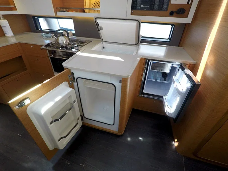 Yacht DUFOUR 44 - Foto 1