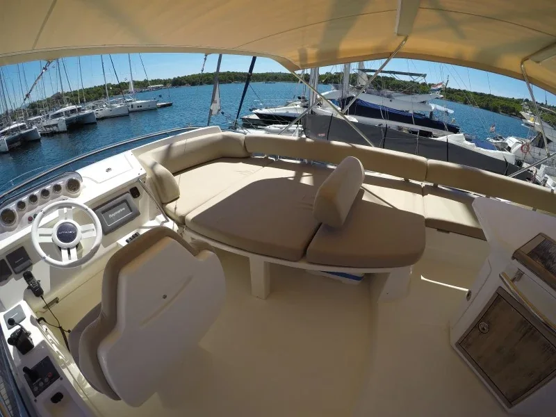 Yacht AZIMUT 47 Fly - Luma - Foto 1