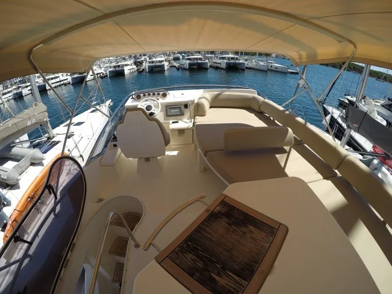 Yacht AZIMUT 47 Fly - Luma - Foto 1