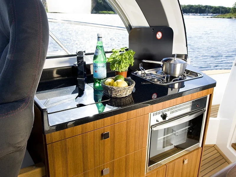 Yacht MAREX Marex 320 ACC - Morski konjic