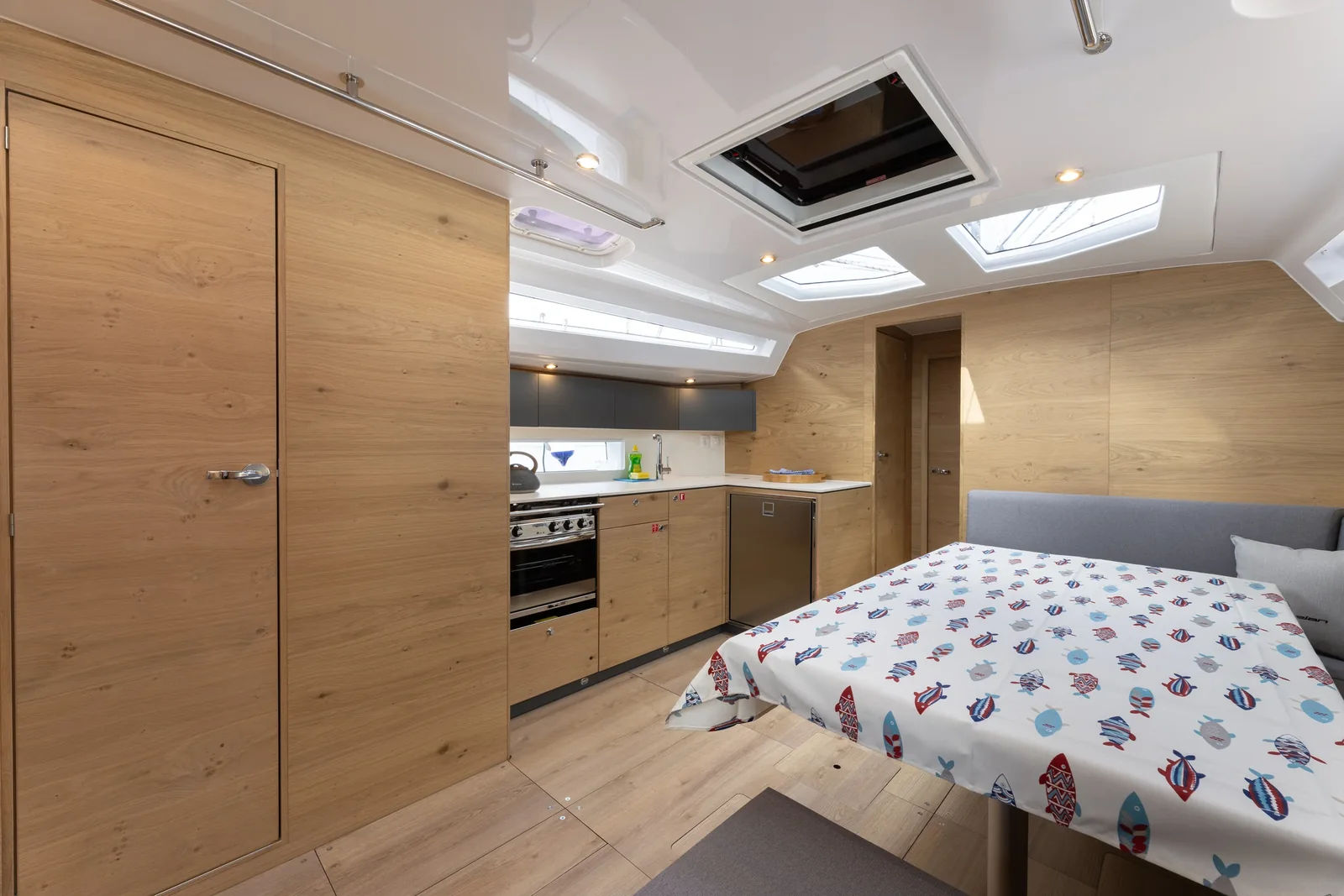 Yacht ELAN Impression 43 - Elana - Foto 1