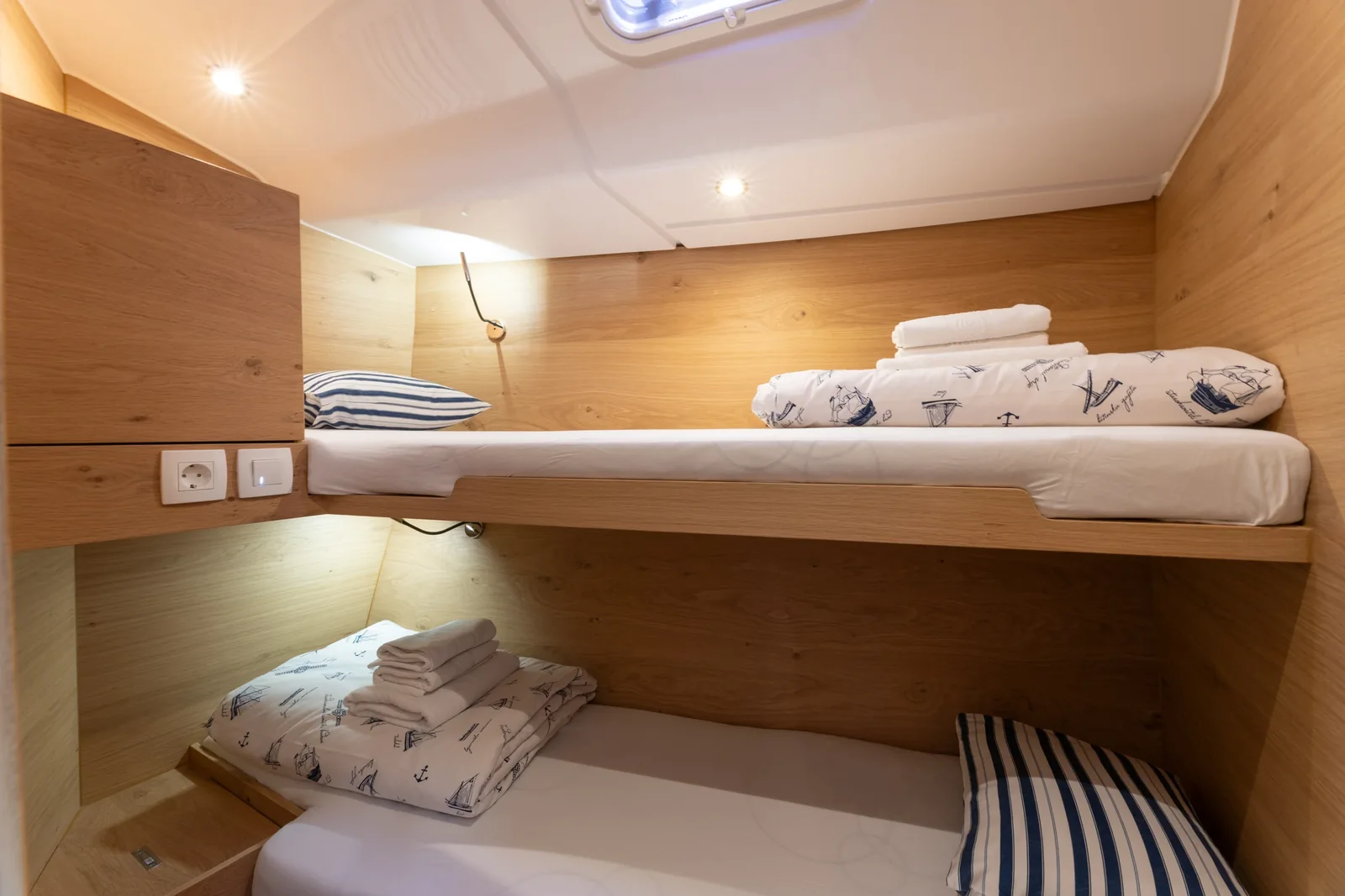Yacht ELAN Impression 43 - Elana - Foto 1