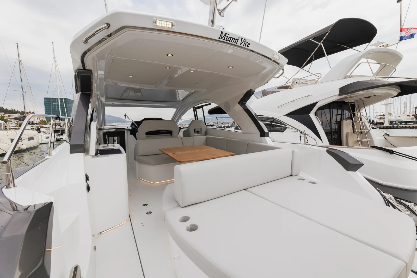 Yacht BENETEAU Gran Turismo 41 - Miami Vice