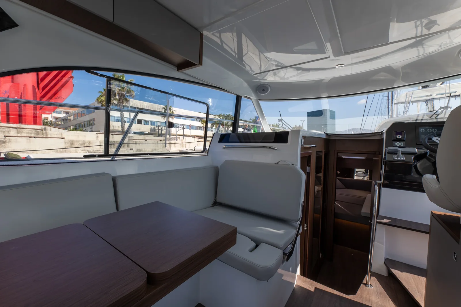 Yacht BENETEAU Antares 11 Fly - Desiree - Foto 1