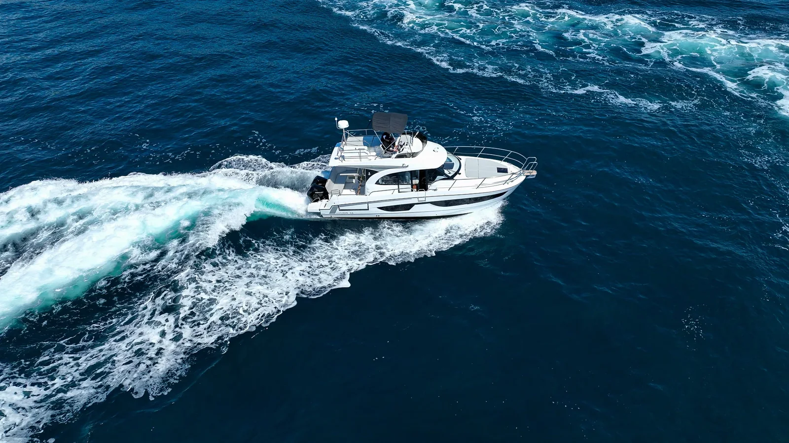 Yacht BENETEAU Antares 11 Fly - Desiree - Foto 1
