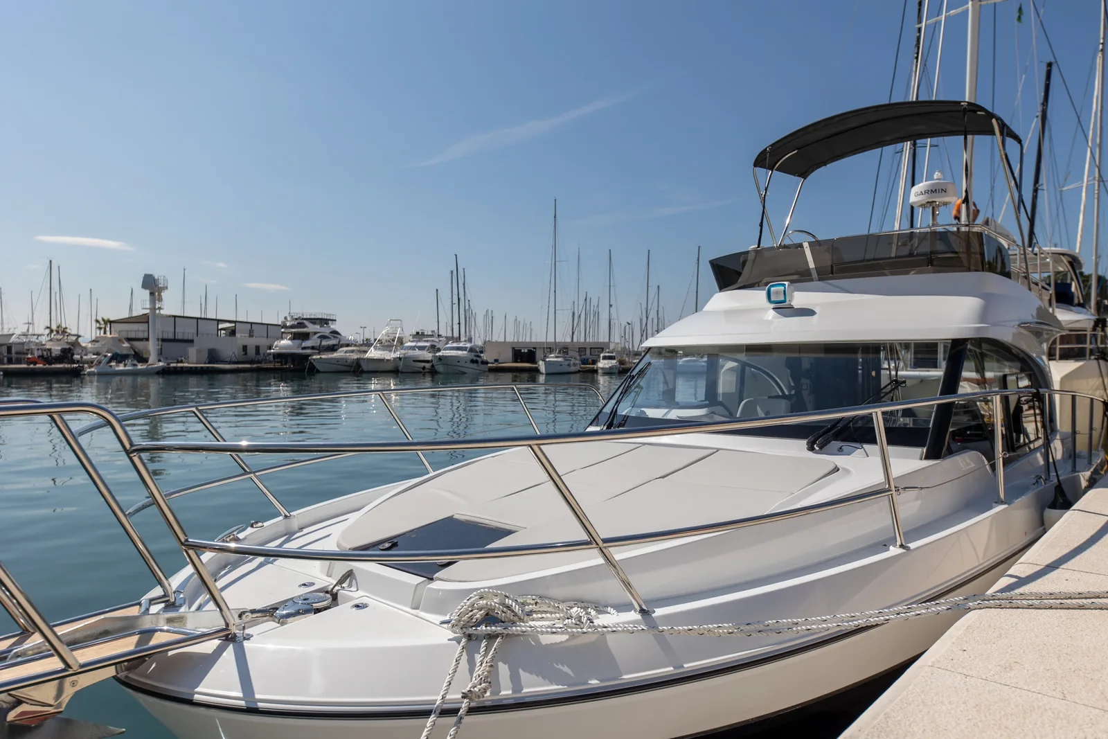 Yacht BENETEAU Antares 11 Fly - Desiree - Foto 1