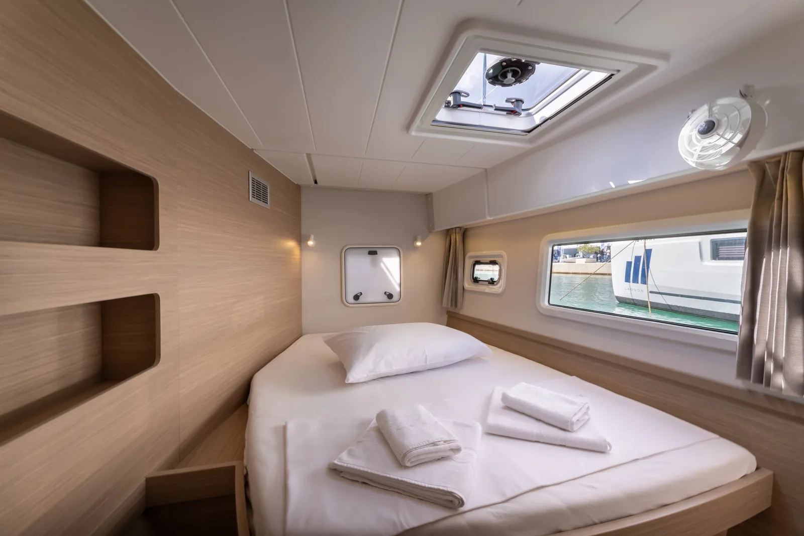 Yacht LAGOON 42 - Aventus - Foto 1